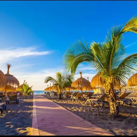 181 Americas Perfect By Sunkeyrents